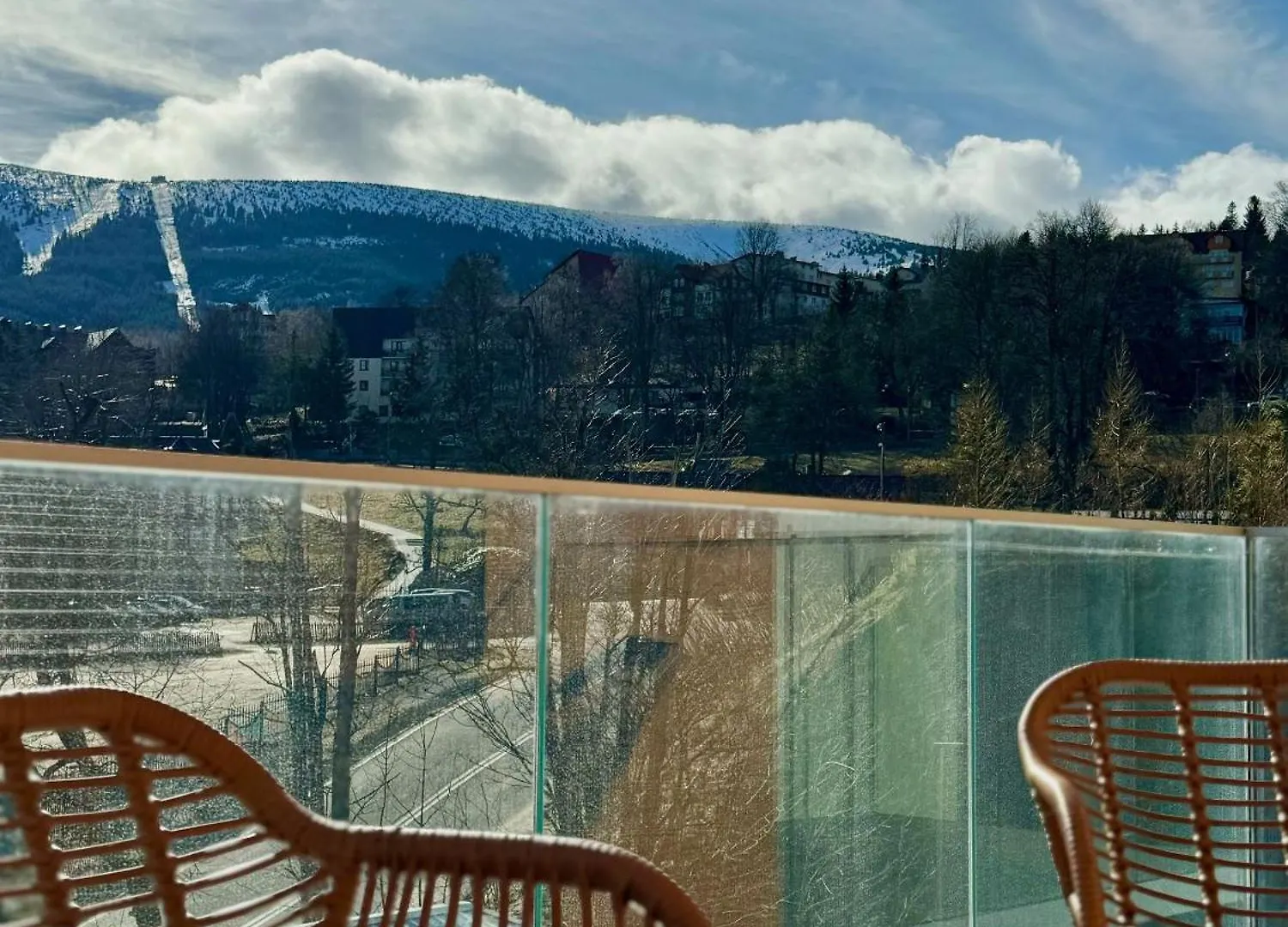 Apartment Panorama Karkonoszy - Apartamenty Komfort Z Widokiem Na Sniezke I Aquapark Karpacz